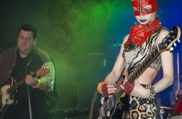 PUSSYCAT AND THE DIRTY JOHNSONS (Reino Unido)